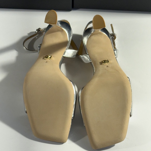 Badgley Mischka Women's Cady Sandals 8 Silver Leather Square Toe High Heel NEW - Picture 10 of 12